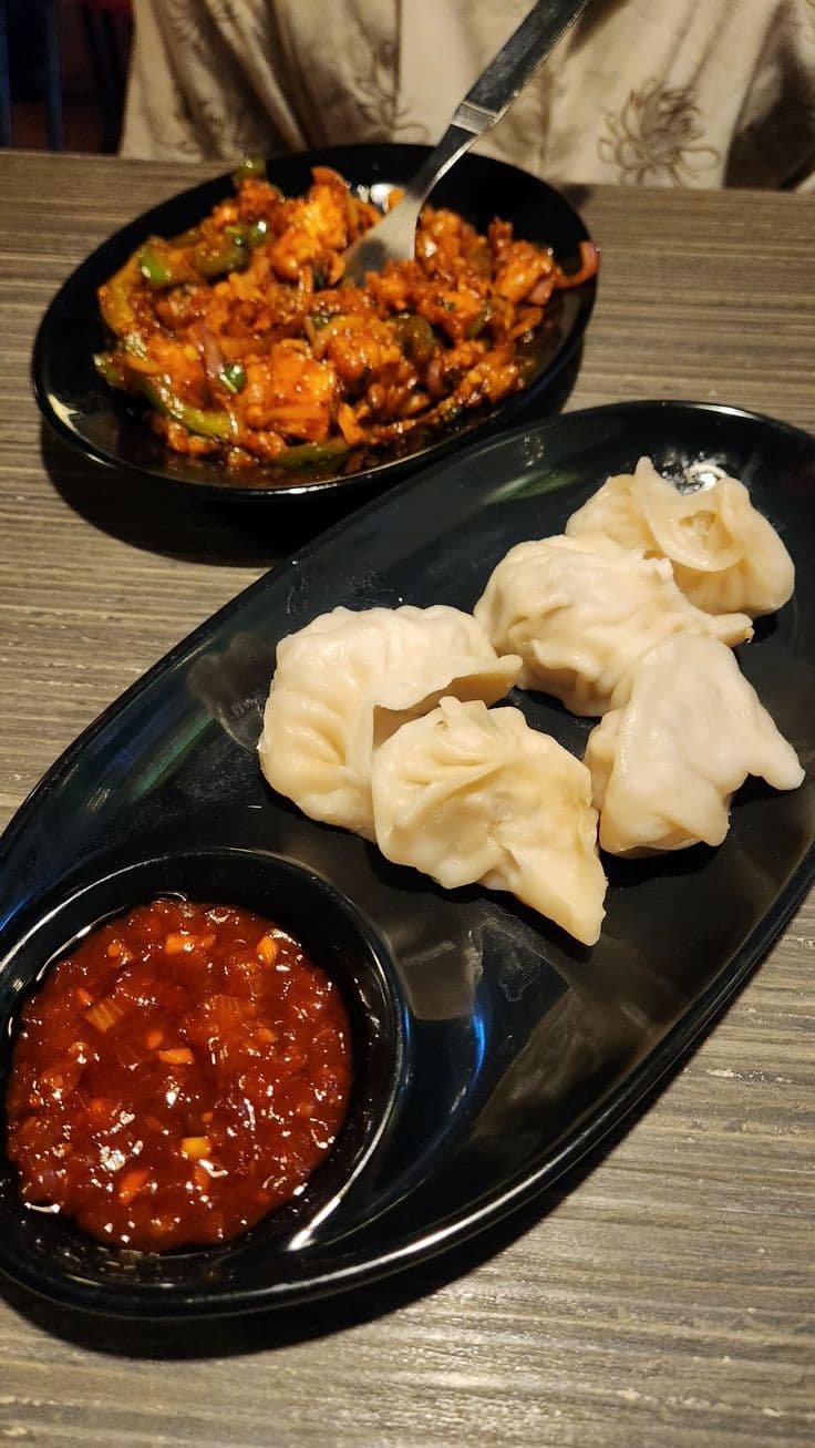 Chicken, General Tao's Chicken & Gyoza (3 Piece) Combo